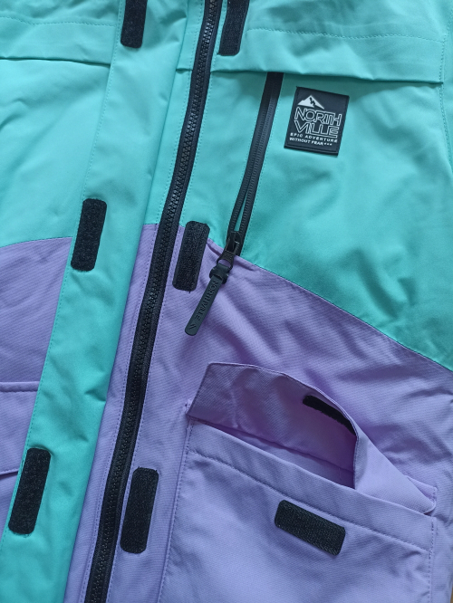 Термо-куртка з мембраною з світловідбиваючими елементами карманами і знімним капюшоном однотонна для дівчинки C&amp;A 2134213 170-176 см (14-16 years) бірюза 72490