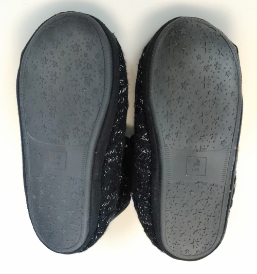 Хатні капці хутряні з ефектом пам'яті для жінки Ardene 9B-FW01325 розмір взуття 35-36 чорний  78488