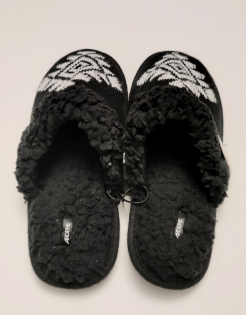 Хатні капці утеплені з ефектом пам'яті для жінки Ardene 1B-FW30790-07 розмір взуття 39-40 чорний  78500