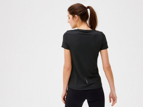 Спортивна футболка зі світловідбивними елементами для жінки Crivit 318005 40 / L чорний 68761